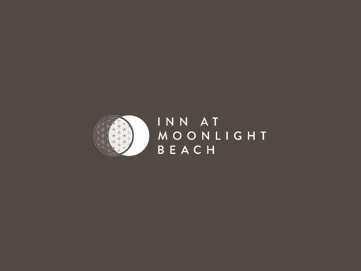 https://innatmoonlightbeach.com/ website